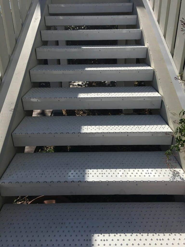 HandiTreads Open Box and Returned NonSlip Stair Nosings