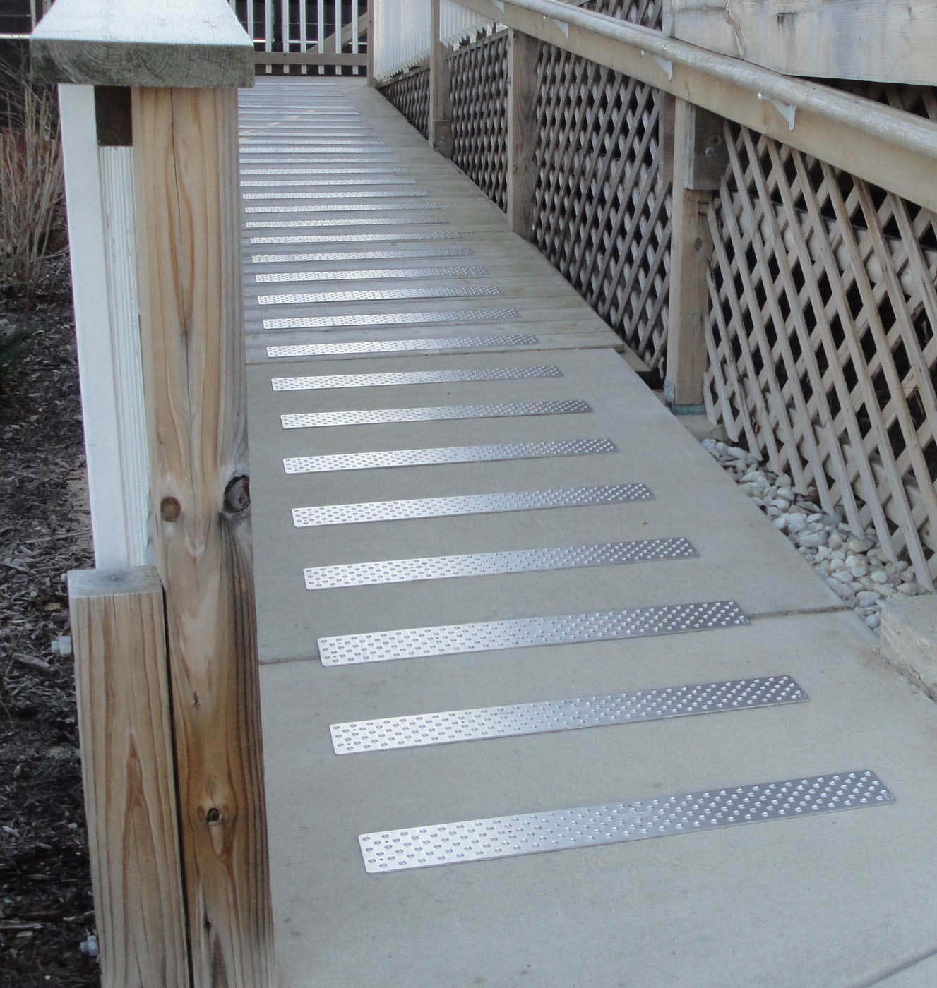 handi-treads-unfinished-concrete-ramp-long