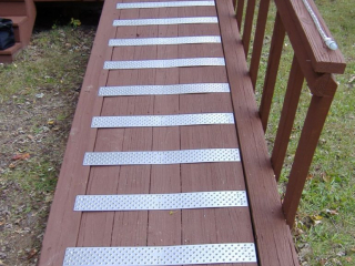 handi-treads-unfinished-wood-ramp-poor-condition