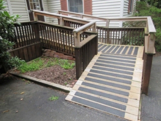 handi-treads-48-inch-black-wood-ramp-all-slippery-01 copy
