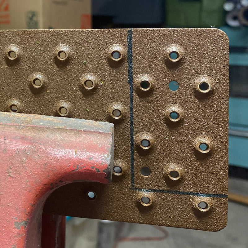 secure treads in a vice for accurate cutting